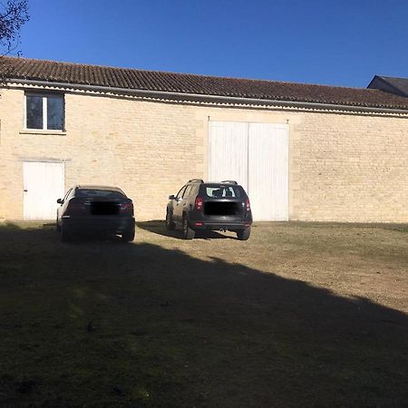 La Maladrie Bed & Breakfast Vouzailles Luaran gambar
