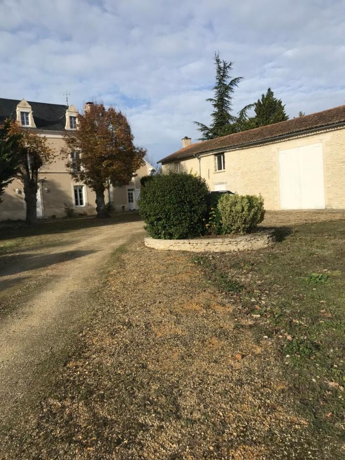 La Maladrie Bed & Breakfast Vouzailles Luaran gambar